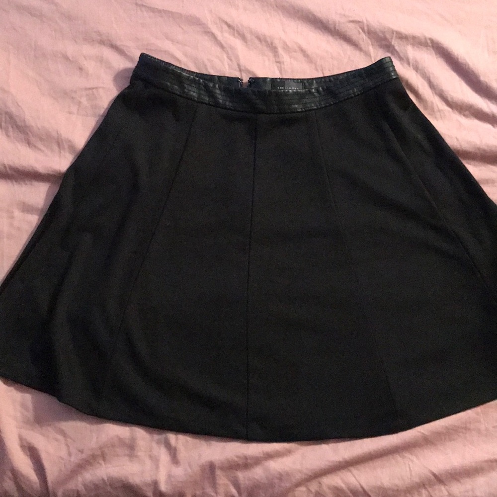 Black skater skirt